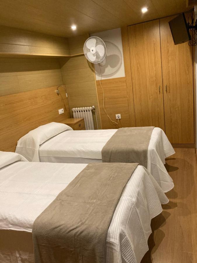 Quadruple Room Private Bathroom