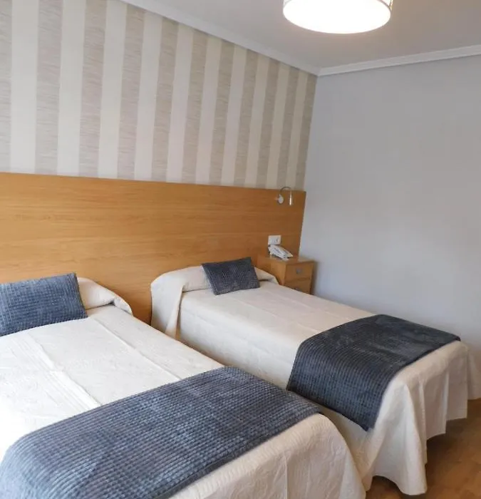 Hostal Crisol X Liste Station-1